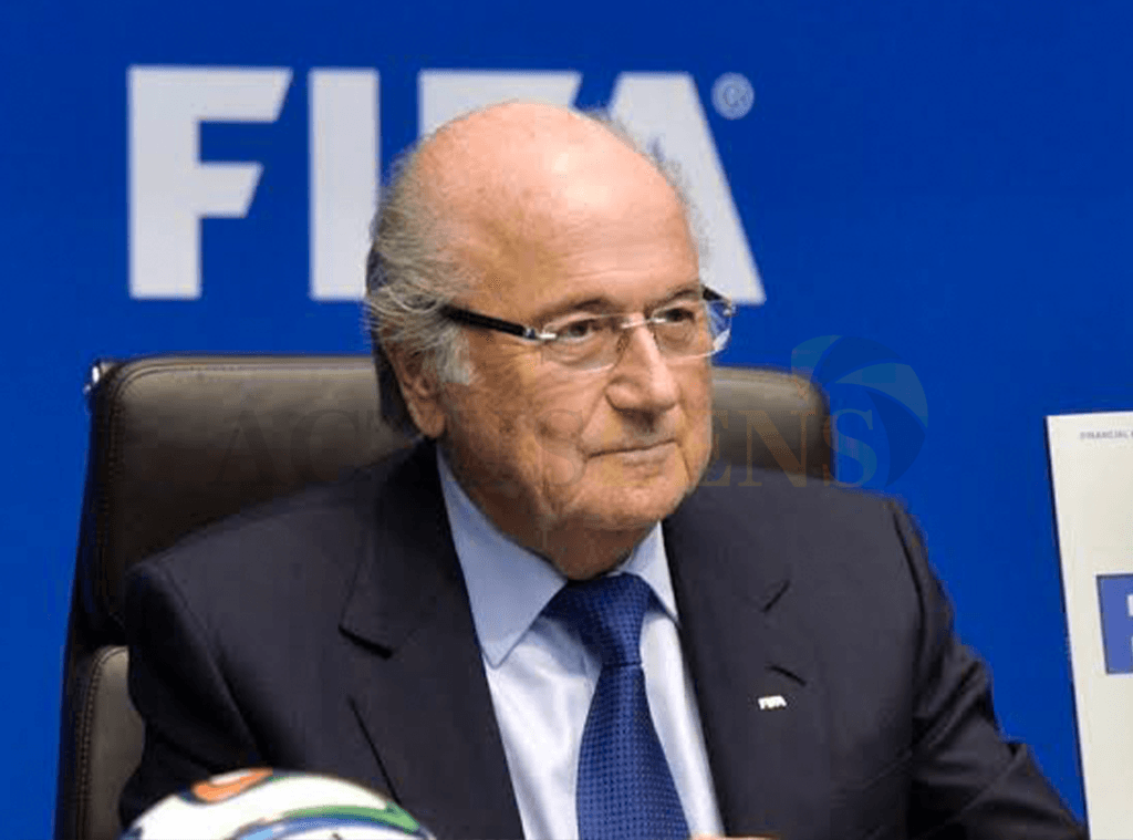 Illustration — Blatter fustige la FIFA après le revirement sur Folarin Balogun